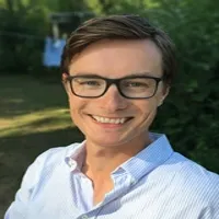 Holger Sindbæk - Featured (1)