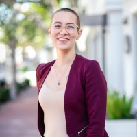 Maddy Nahigyan - Featured