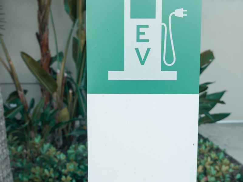 Why EVs Aren’t&nbsp;Mainstream—Yet